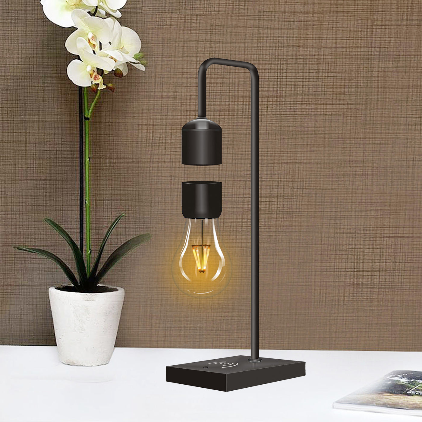 LANGTU Tisch-Schreibtisch-Smart-Lampe mit magnetschwebender, schwebender, kabelloser LED-Glühbirne und kabelloser Ladestation, schwarz